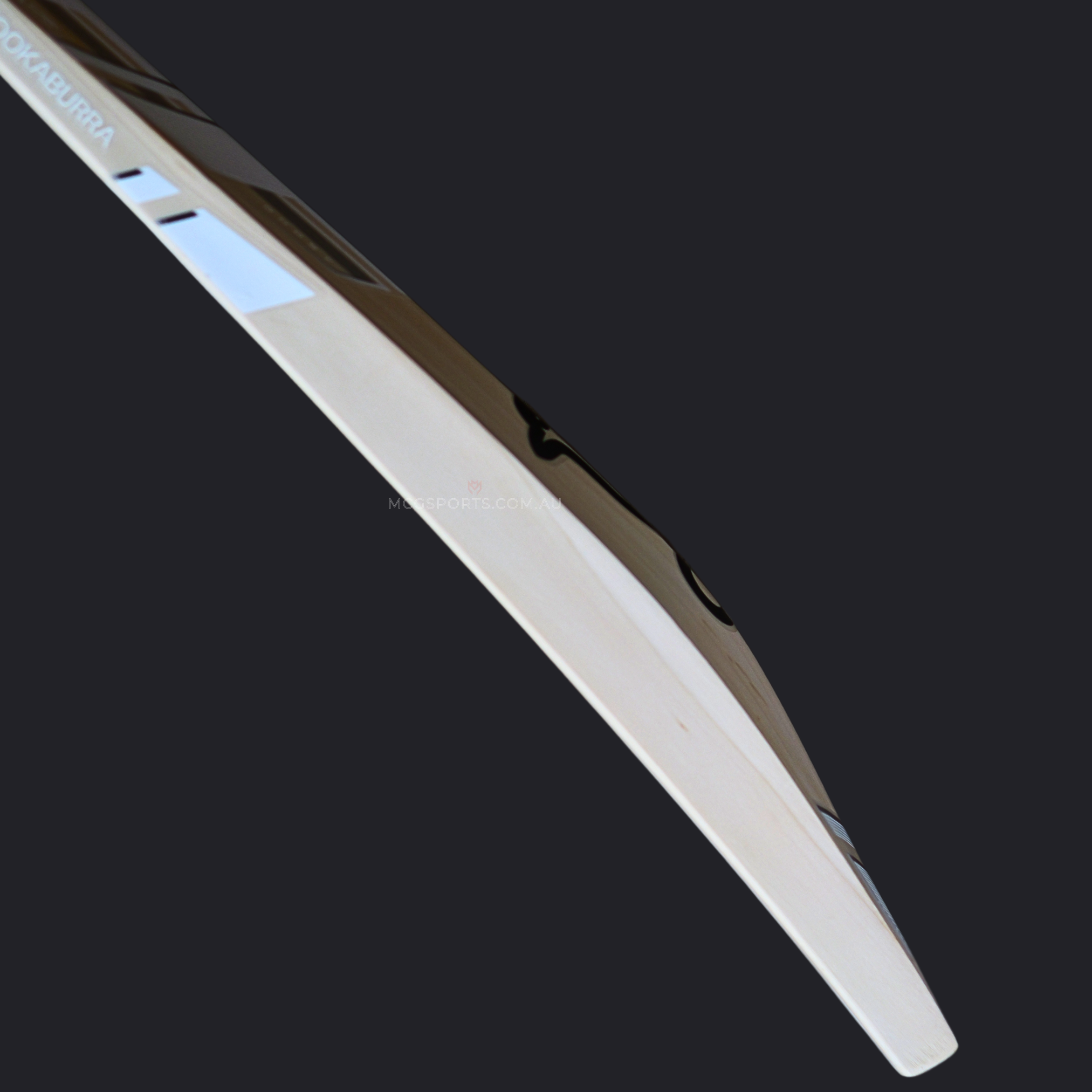 KOOKABURRA GHOST PRO 4.0 CRICKET BAT