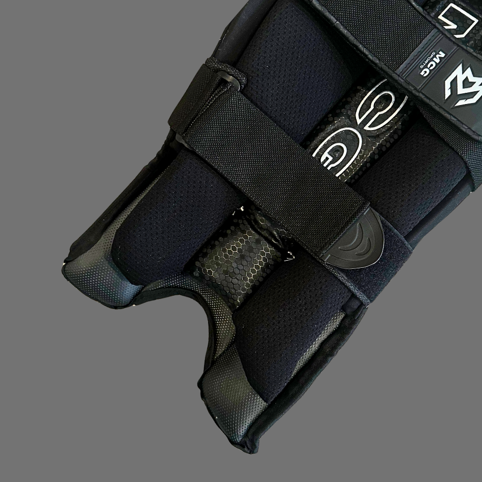 Players Edition Cricket pads - Black