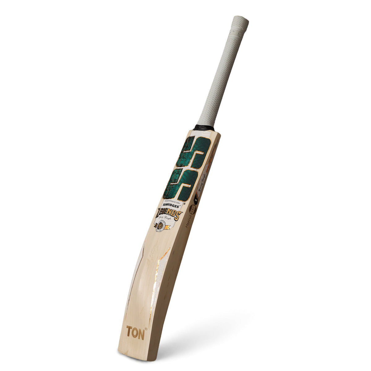 SS Legend Yuvraj Singh cricket bat showing straight grain structure and large sweet spot