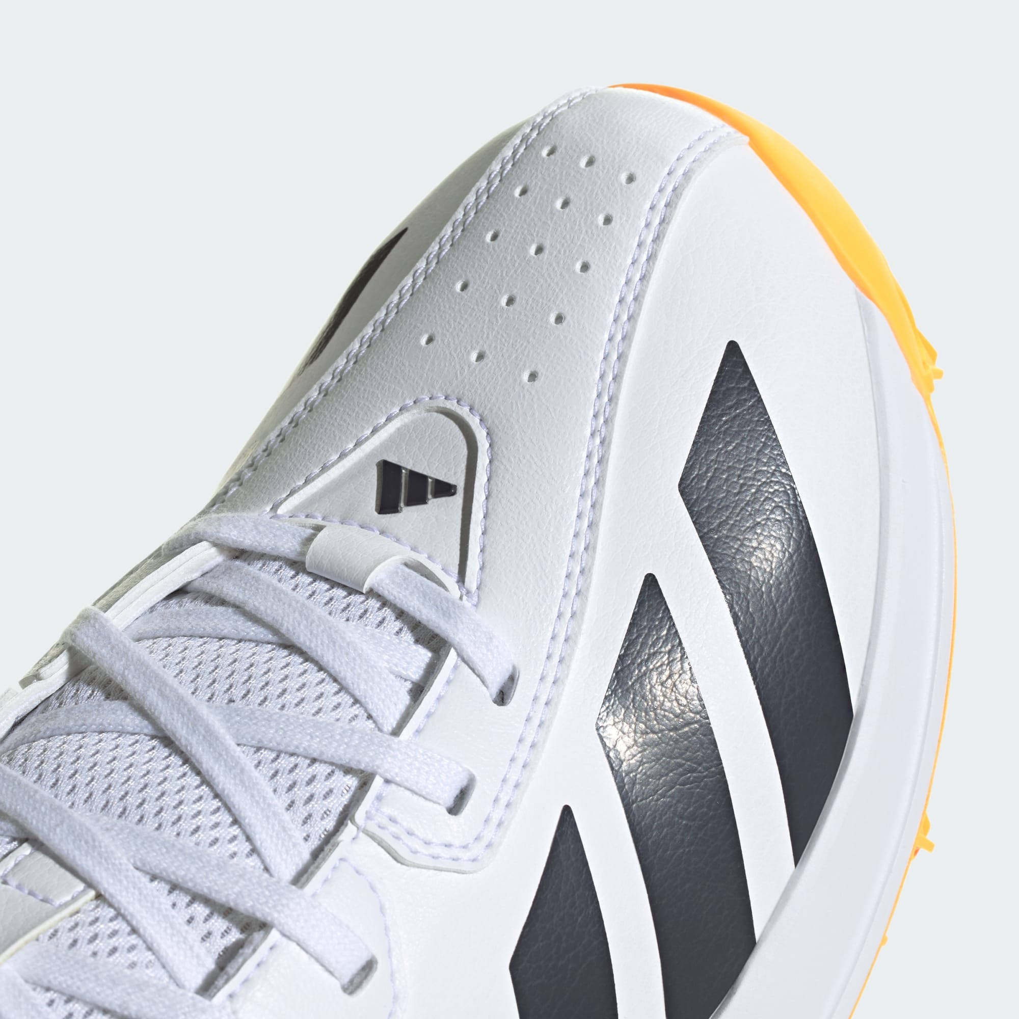 Adidas 22YDS Spikeless cricket shoes - heel detail