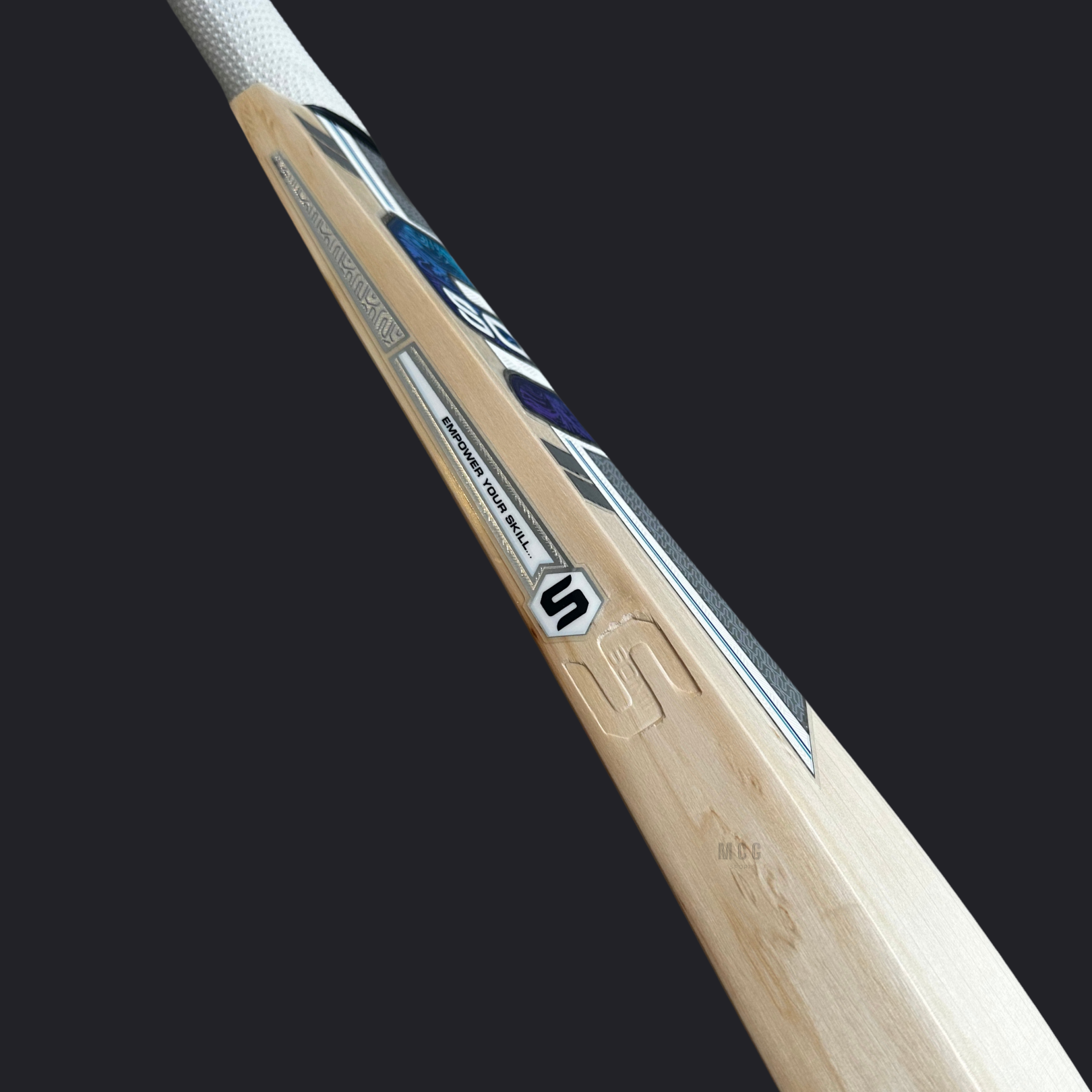 SOMI Sapphire English Willow Cricket Bat - SH