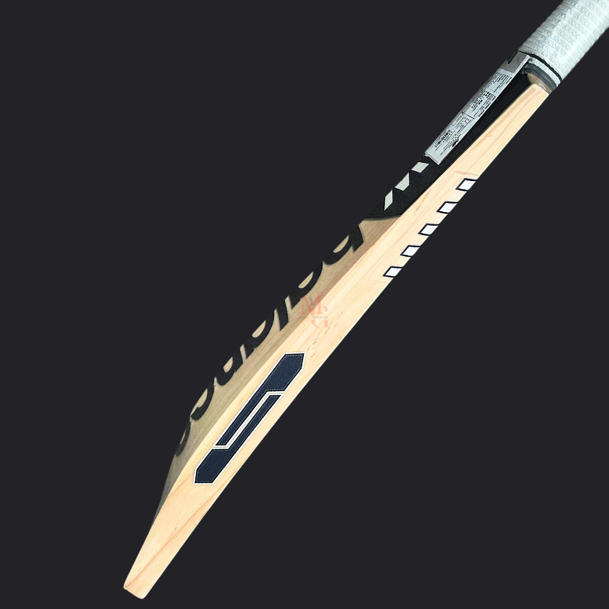 Image of New Balance - DC 700i Pro English Willow Cricket Bat -Senior