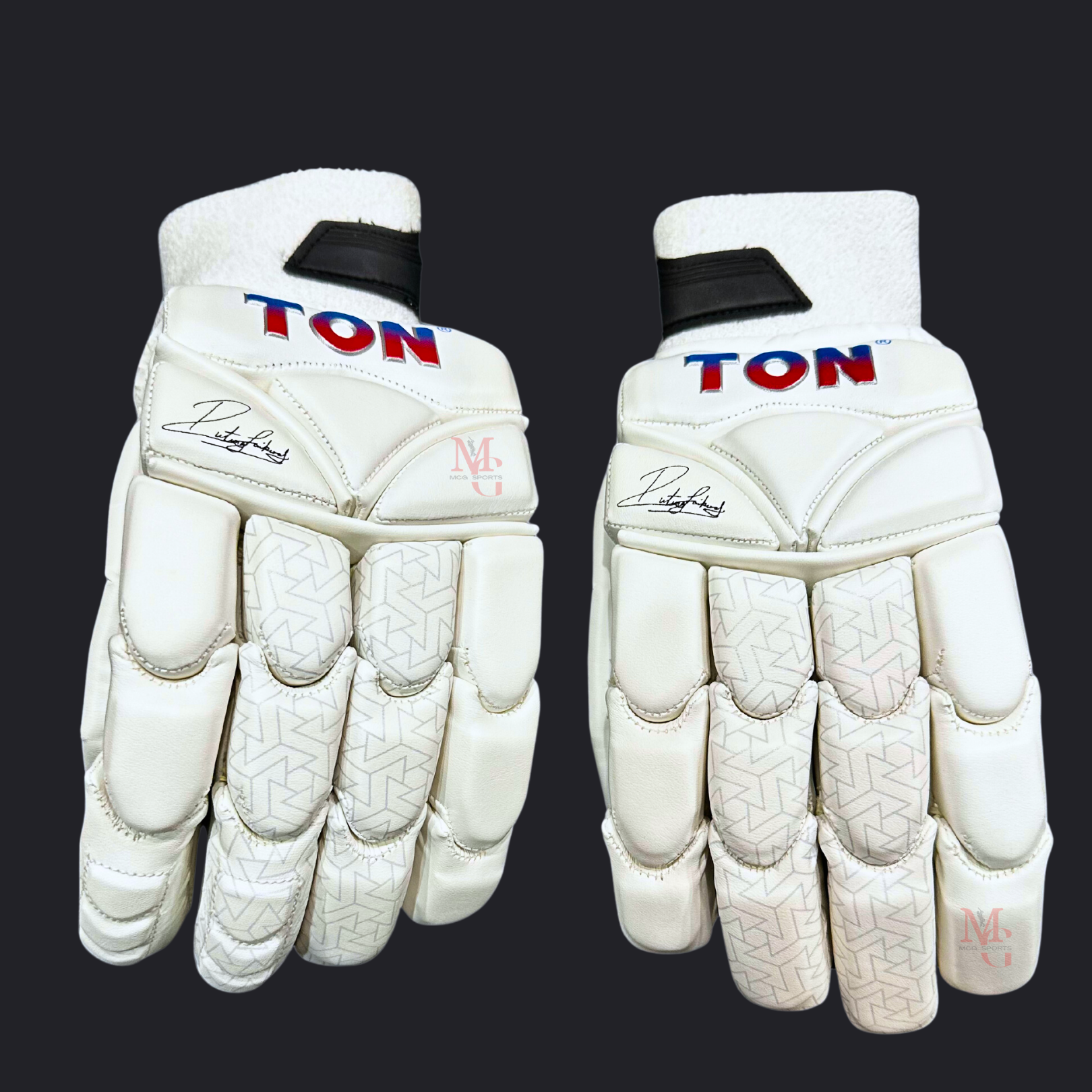 Ton - Pro 1.0 PLAYERS Cricket Batting Gloves