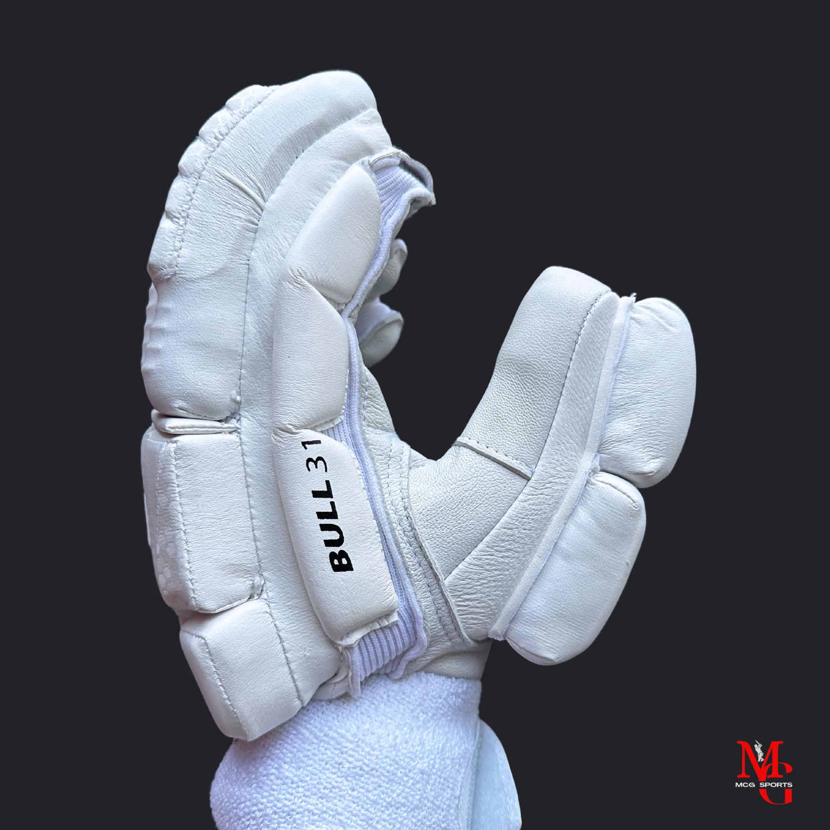 Image of DSC - Bull-31 David Warner Players Batting Gloves