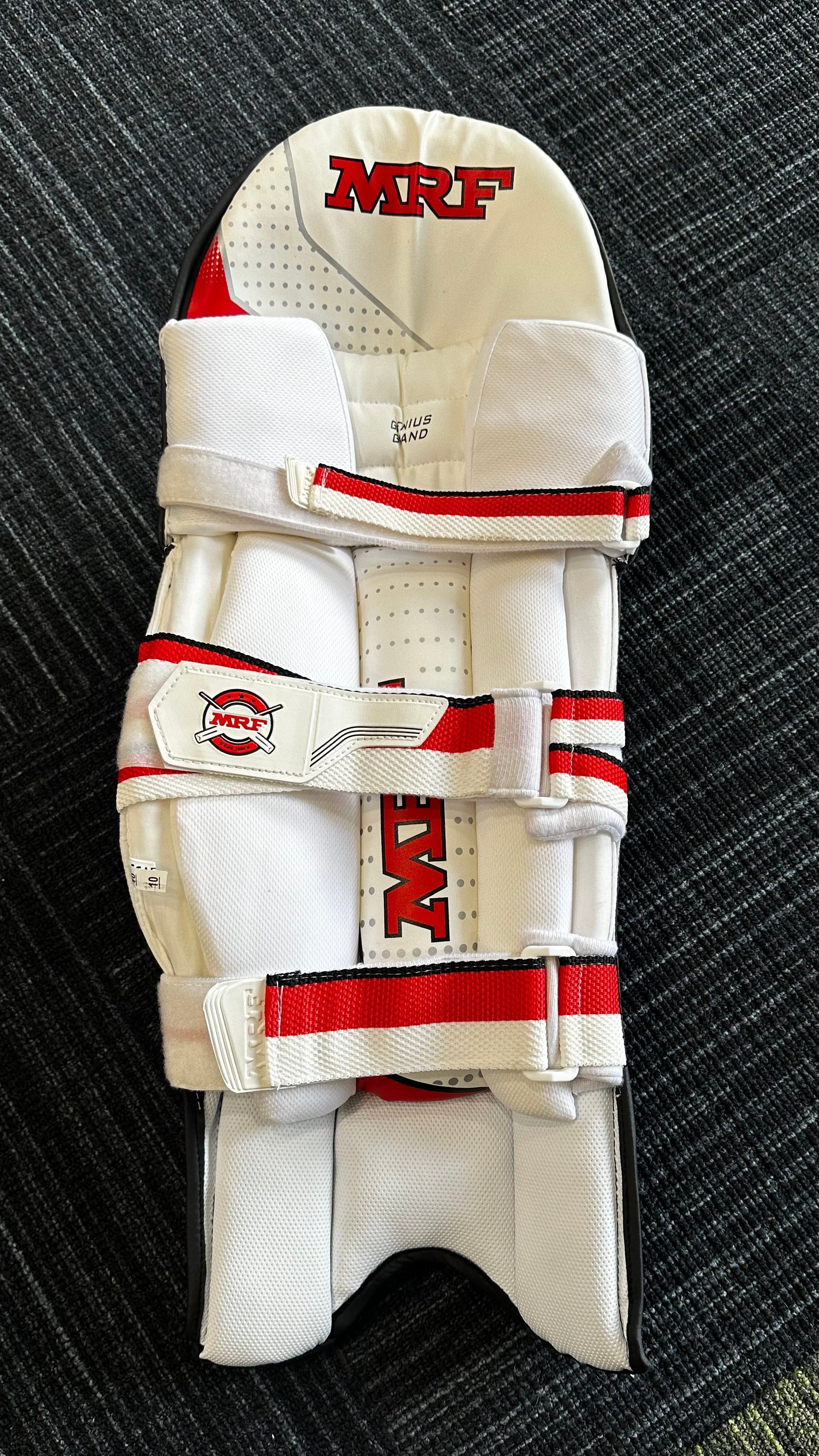 MRF - Genius Grand Batting Pads