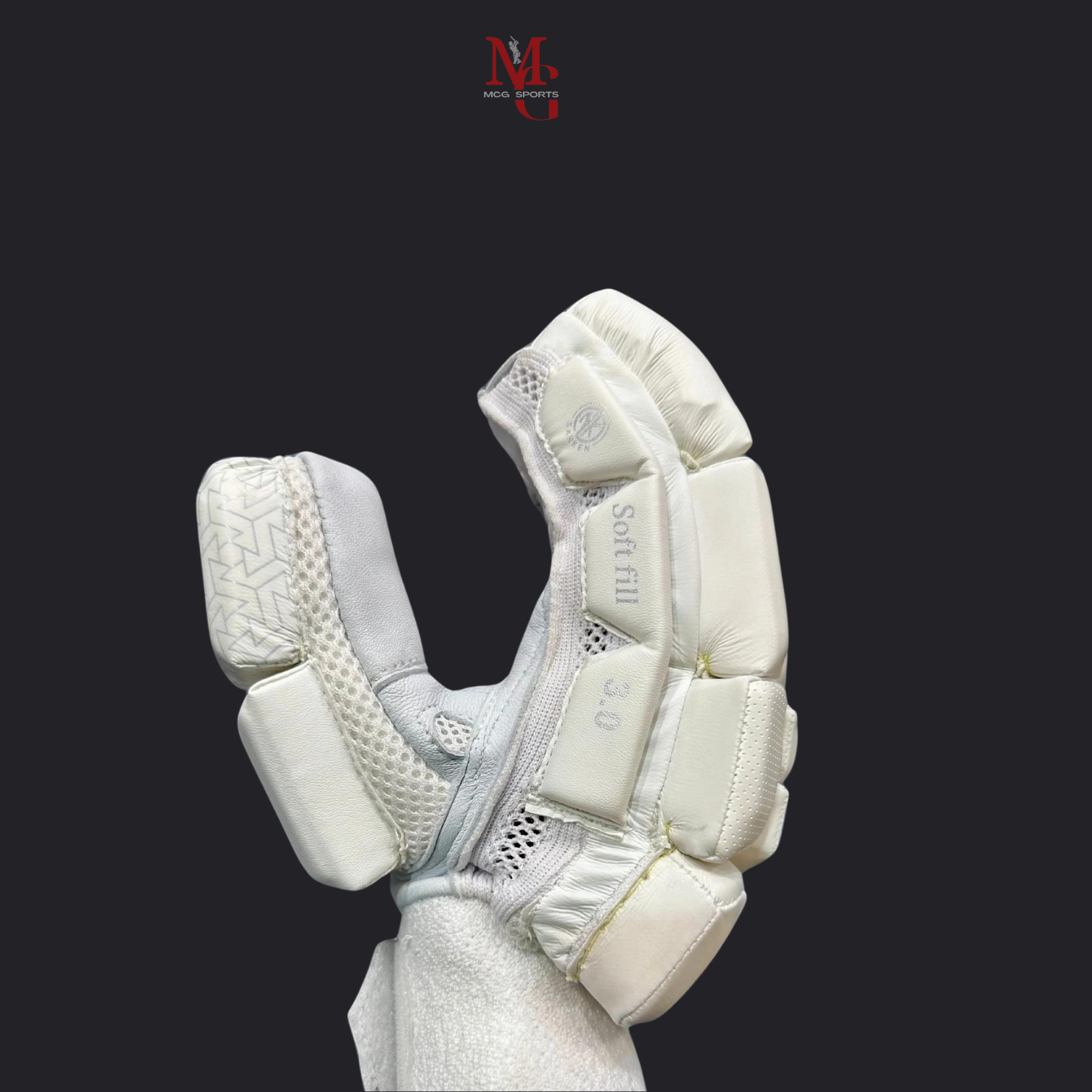 Image of Ton - Pro 3.0 Cricket Batting Gloves