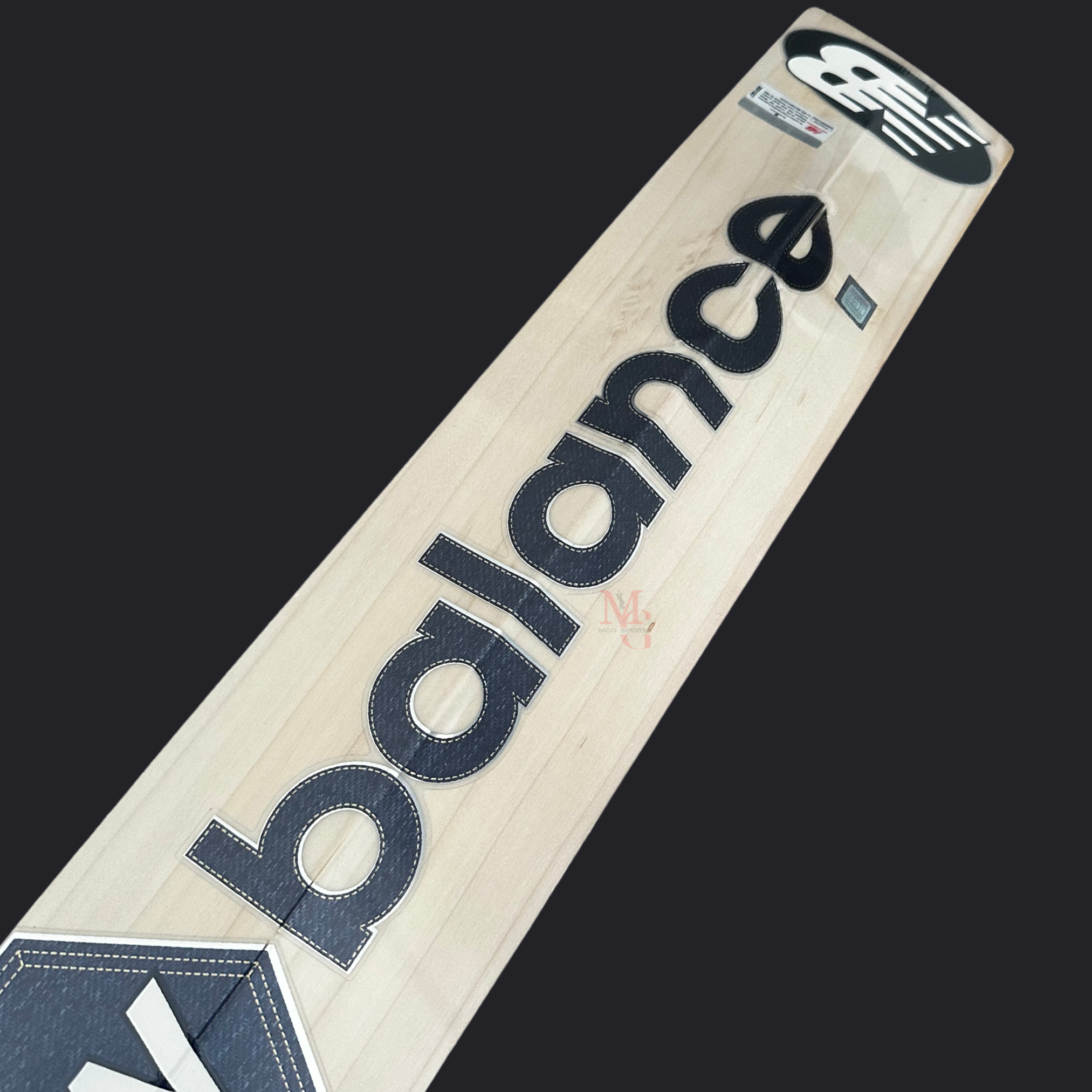 Image of New Balance - DC 800i Max English Willow Cricket Bat -Senior