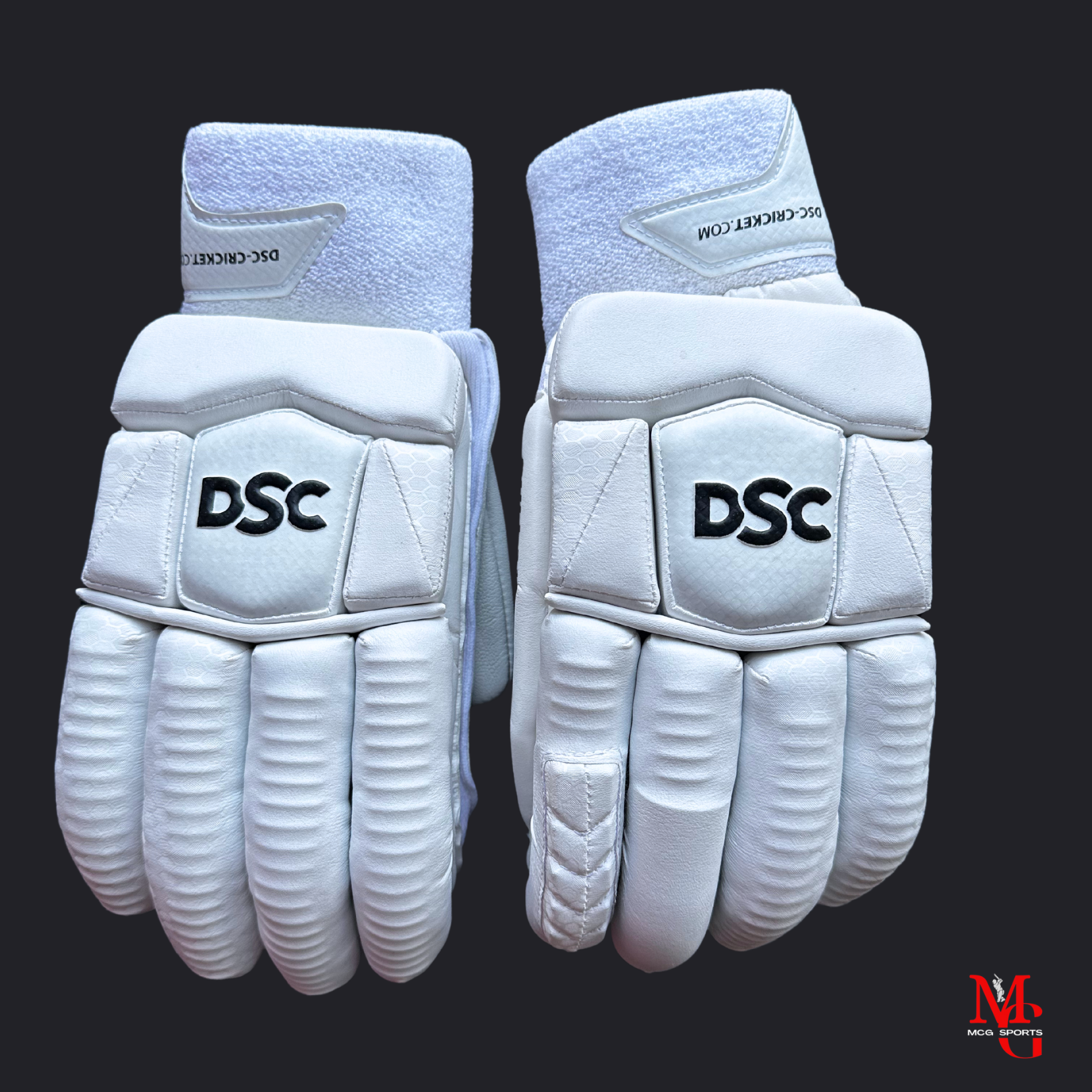 Image of DSC - Bull-31 David Warner Players Batting Gloves