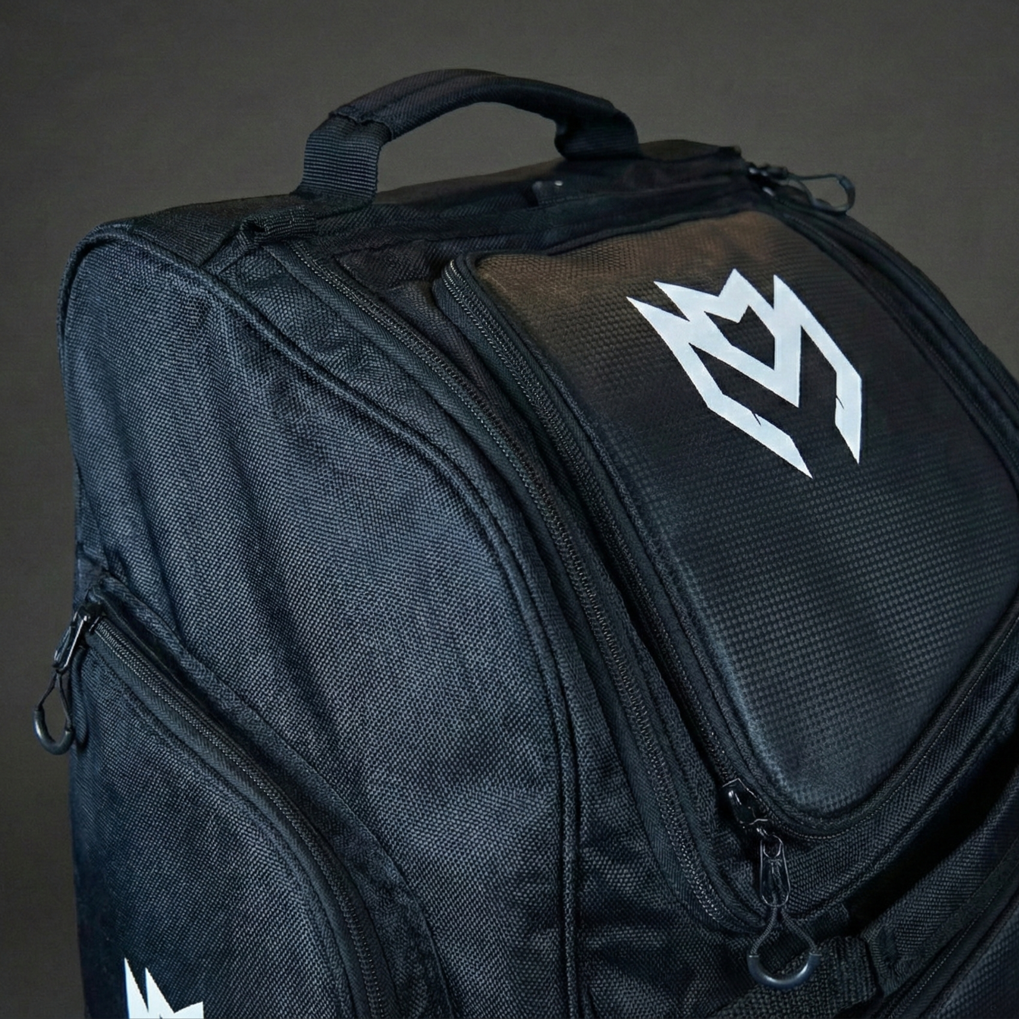 MCG Sports - Pro Players Duffle Kit Bag