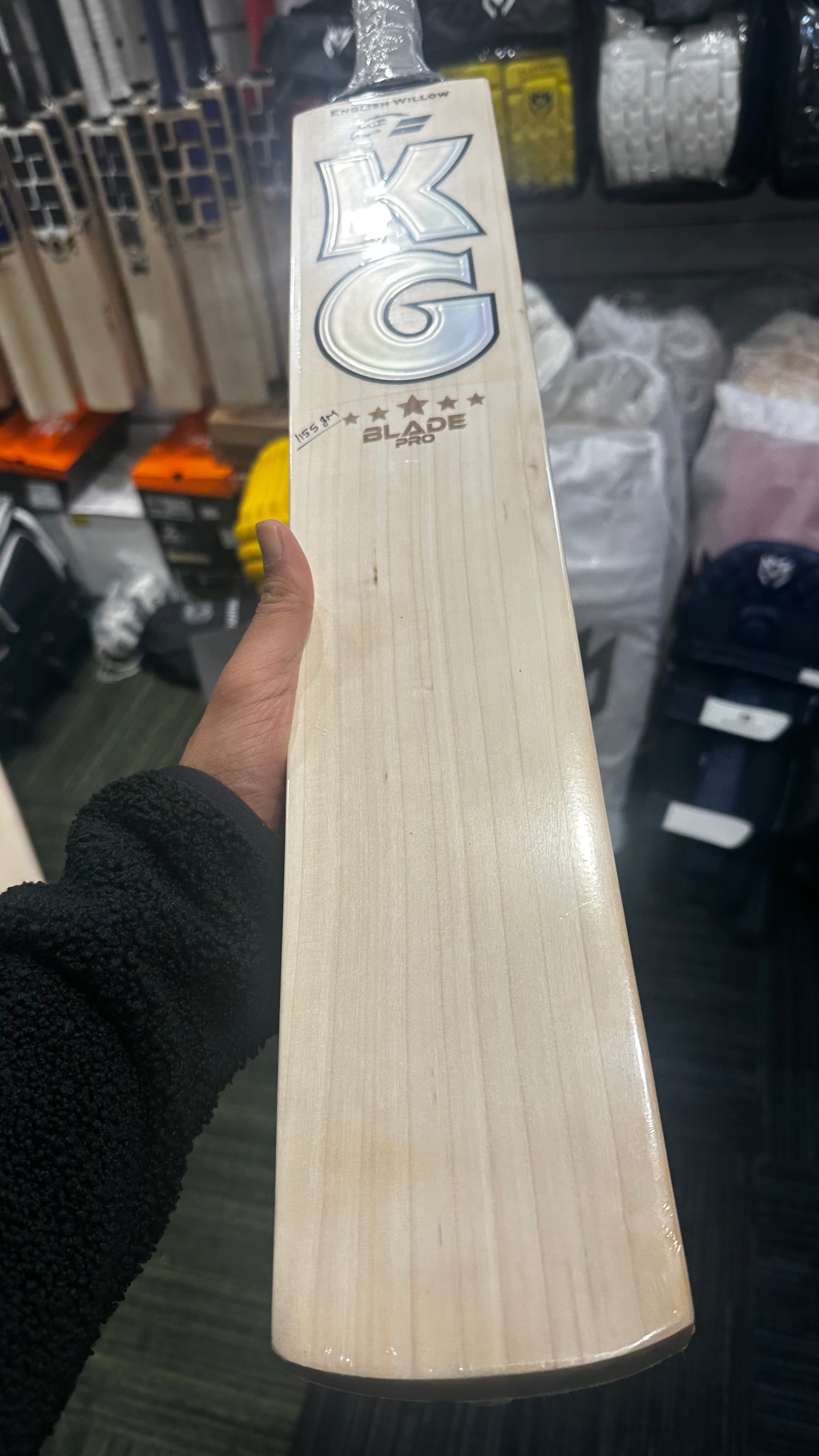 KG clifton cricket bat