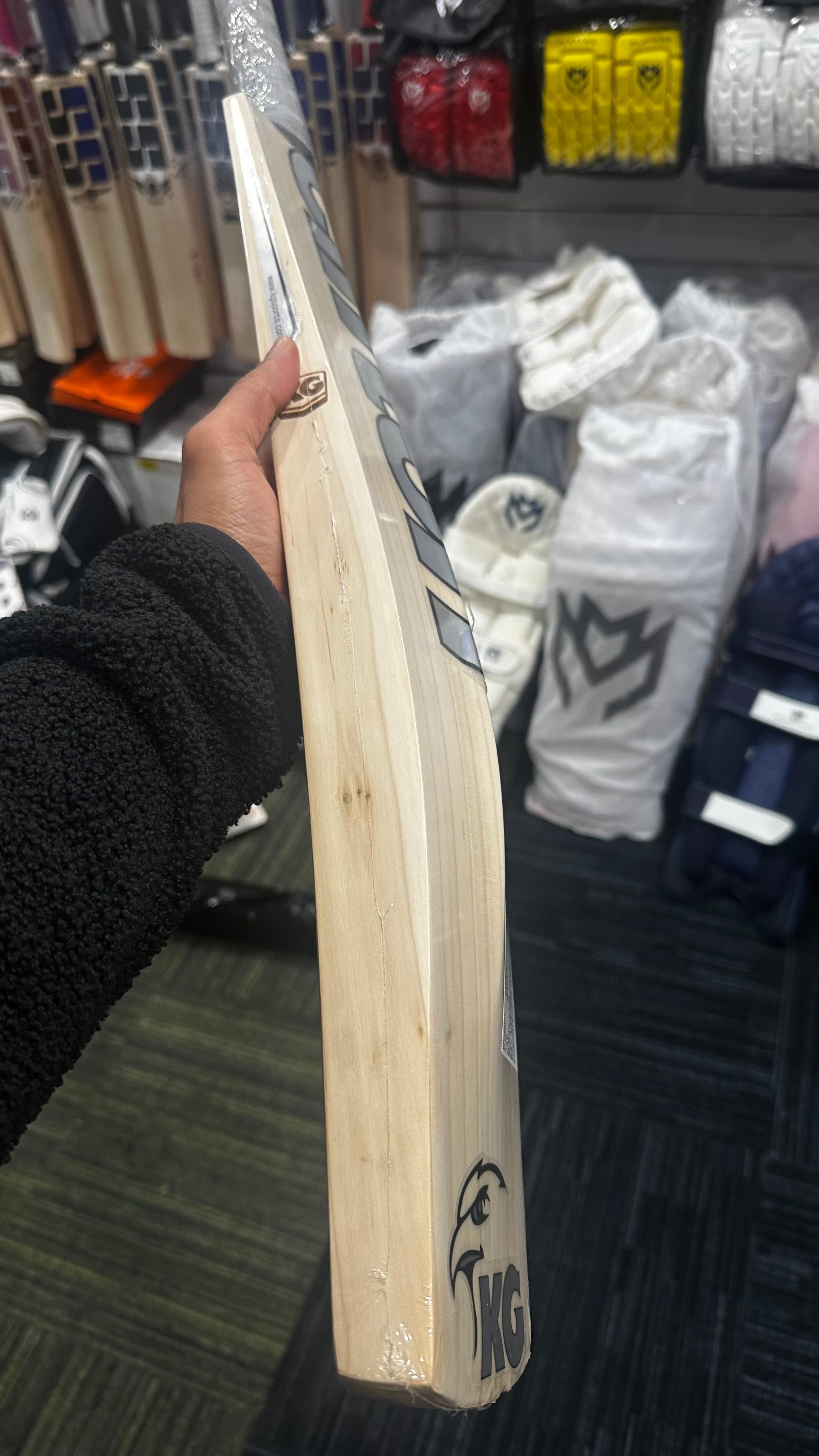 KG clifton cricket bat