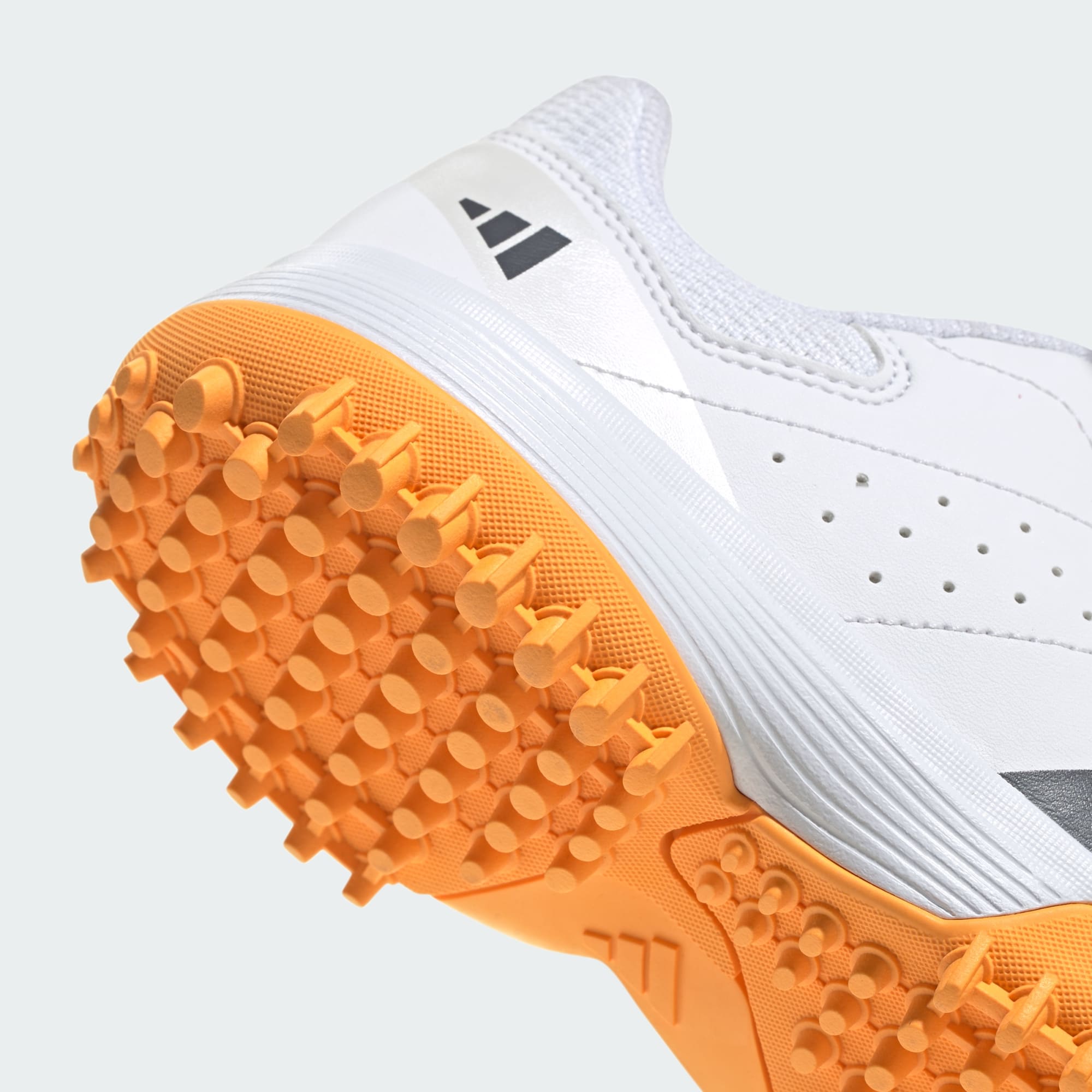 Adidas Howzat Spikeless Junior cricket shoes - upper detail