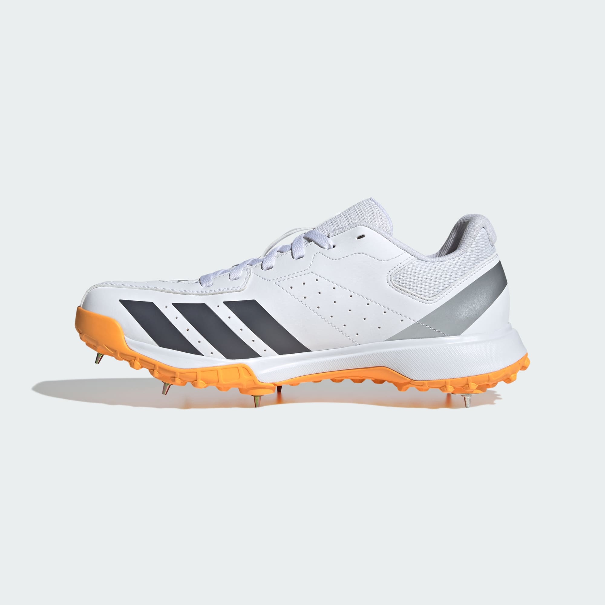 Adidas Howzat Spike cricket shoes - spike outsole