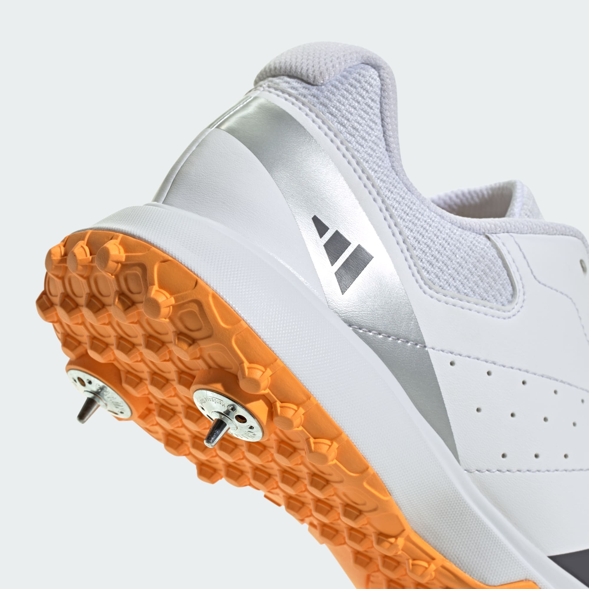 Adidas Howzat Spike cricket shoes - upper detail