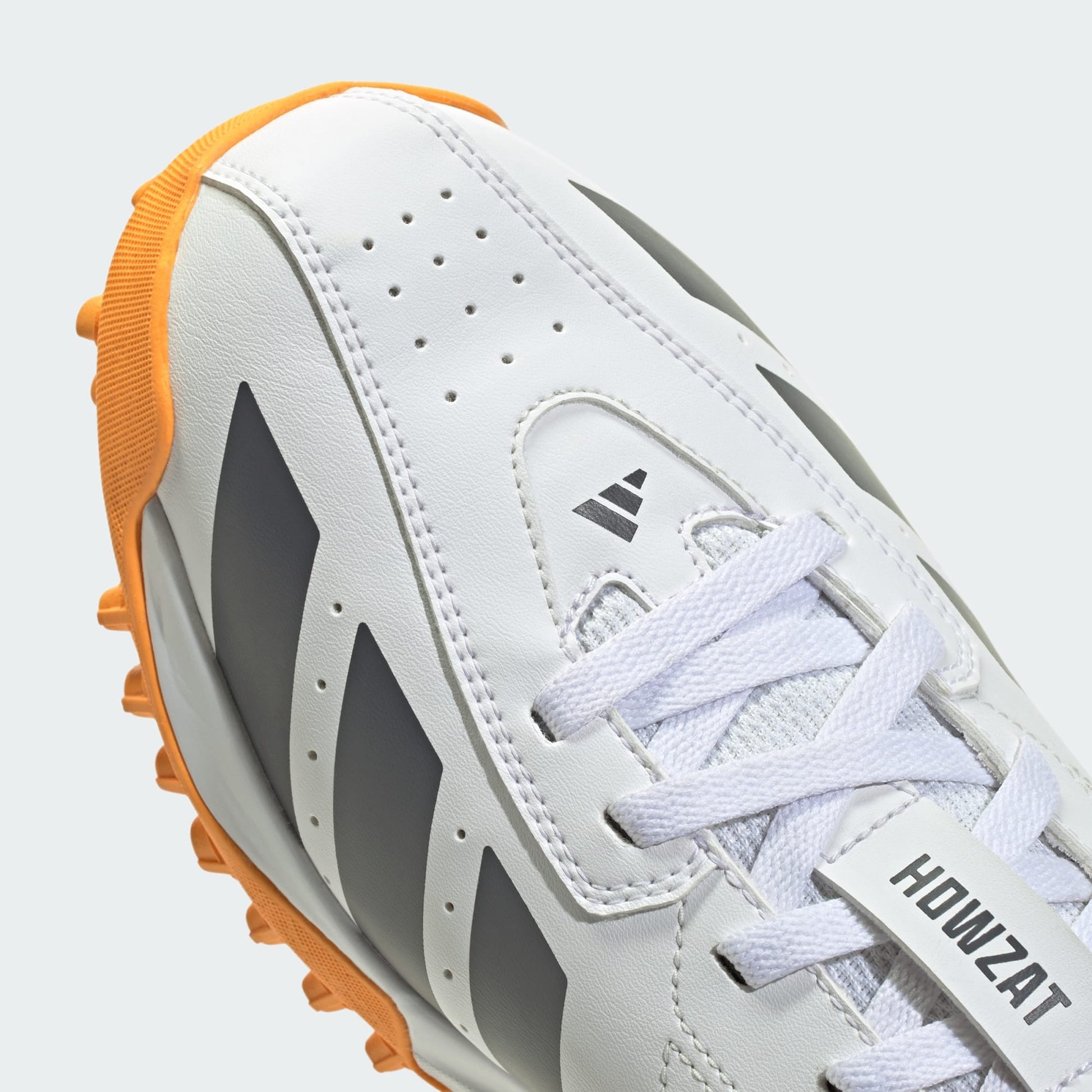 Adidas Howzat Spikeless cricket shoes - heel detail