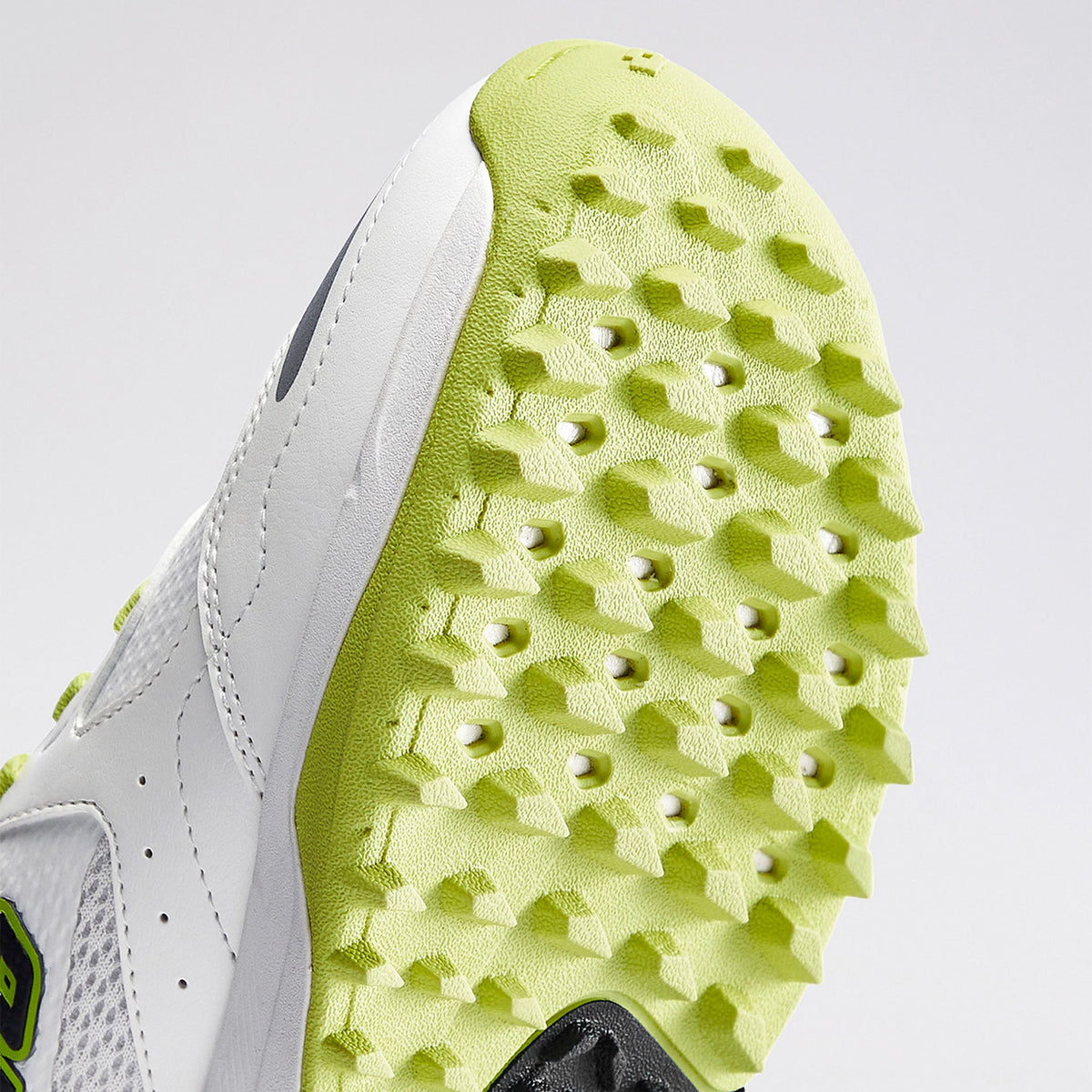 Lotto Blaze Hit cricket shoe heel and TPU stability shank detail