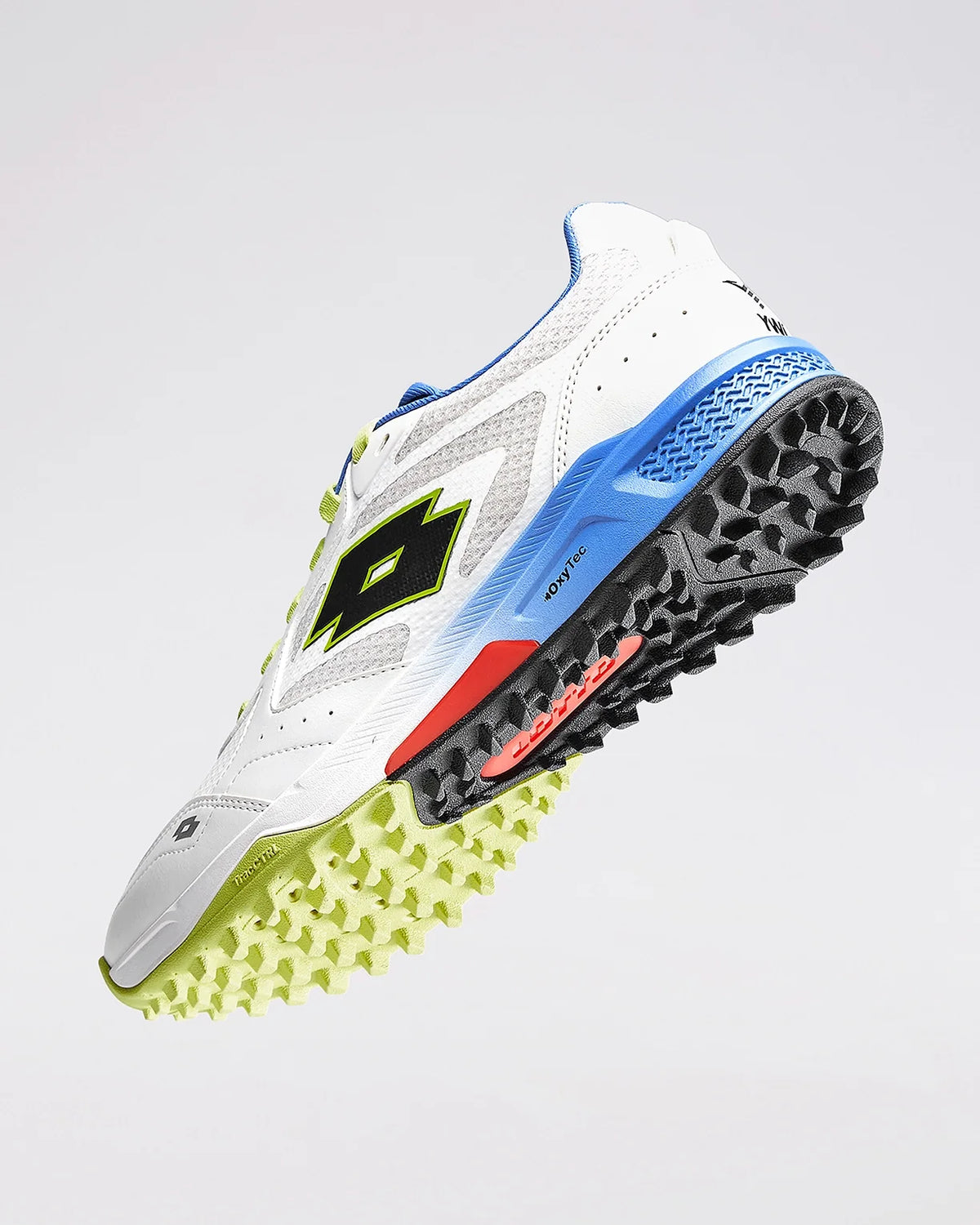 Lotto Blaze Hit rubber cricket shoe Trac CTRL outsole tread pattern