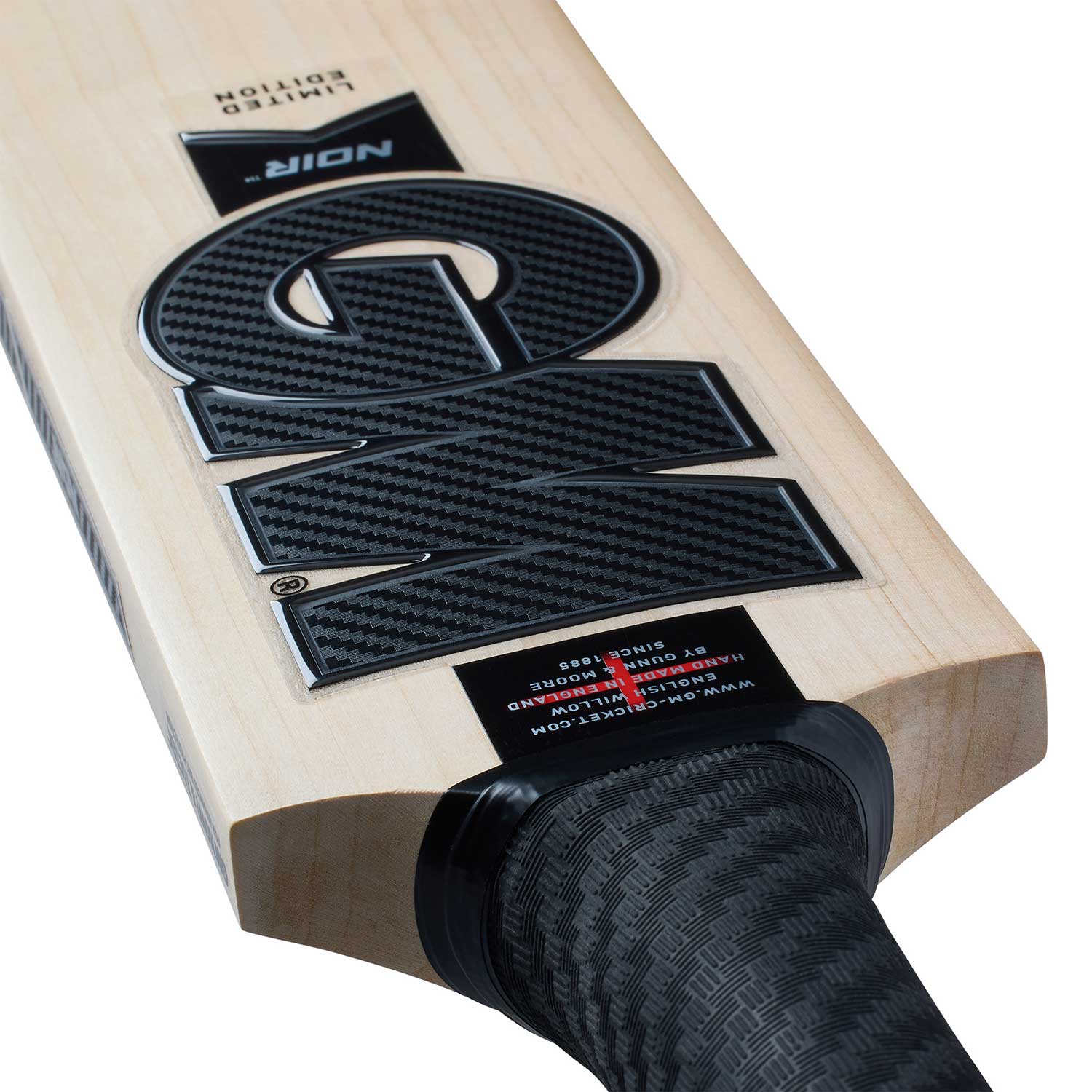 GM Noir Delta 404 2026 cricket bat embossed GM branding detail