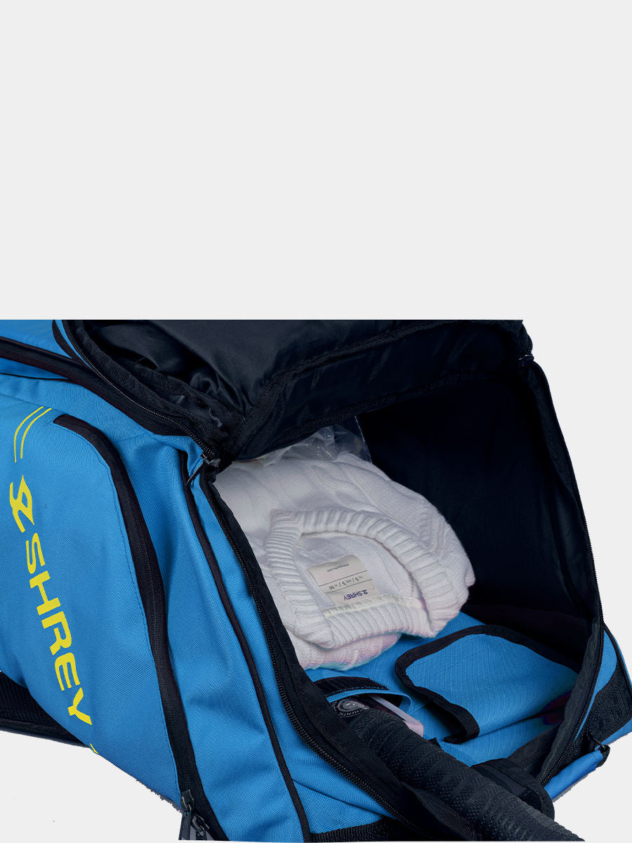 Shrey Legacy Duffle Wheelie 80 - Brittany Blue - Detail / Compartments