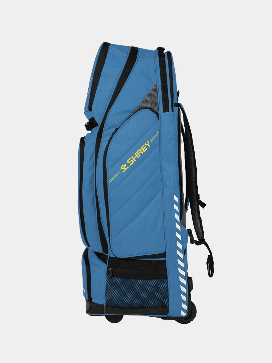 Shrey Legacy Duffle Wheelie 120 - Brittany Blue - 6 Bat Pockets Detail
