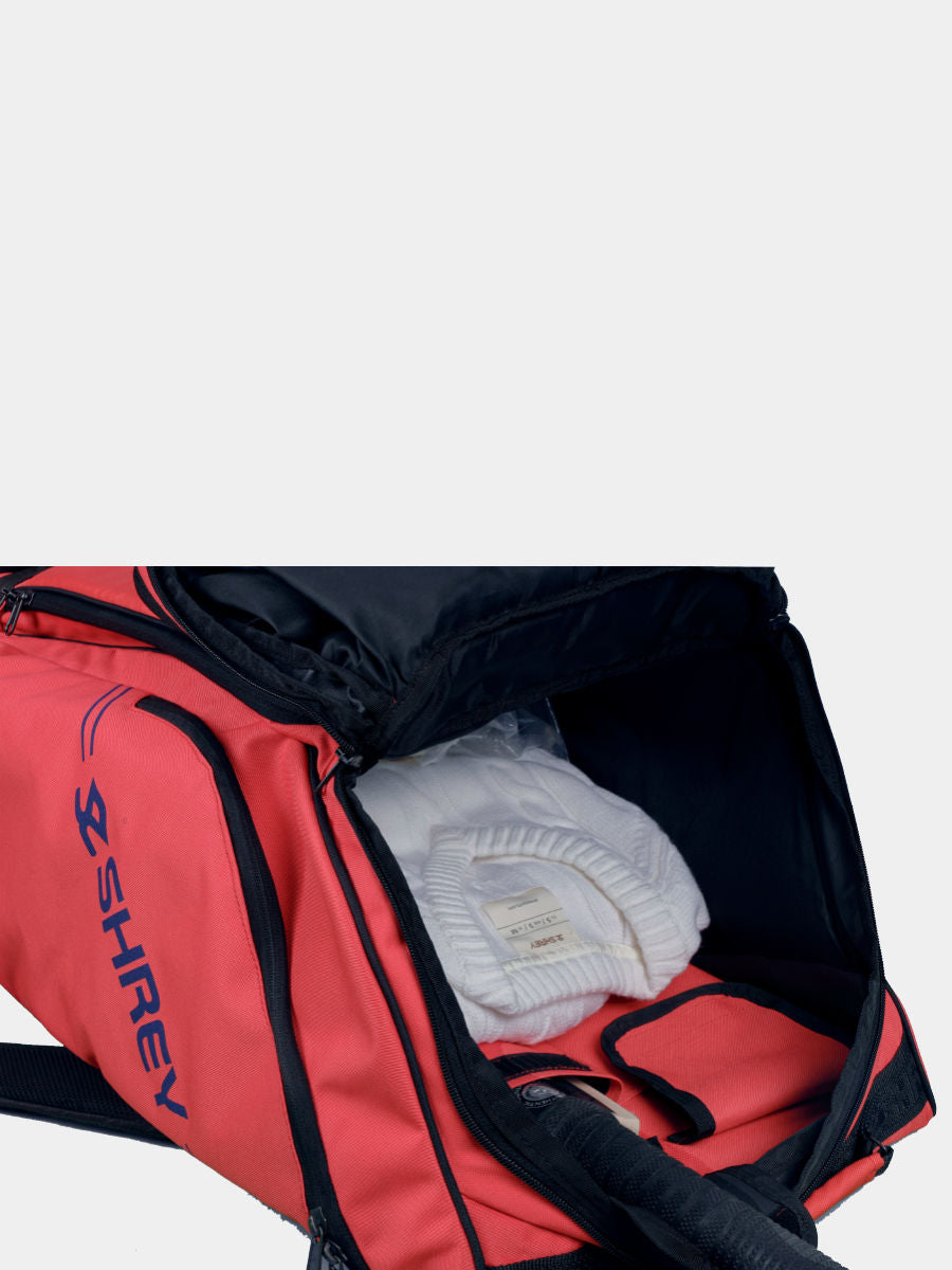 Shrey Legacy Duffle Wheelie 80 - Radiant Red - Detail / Compartments