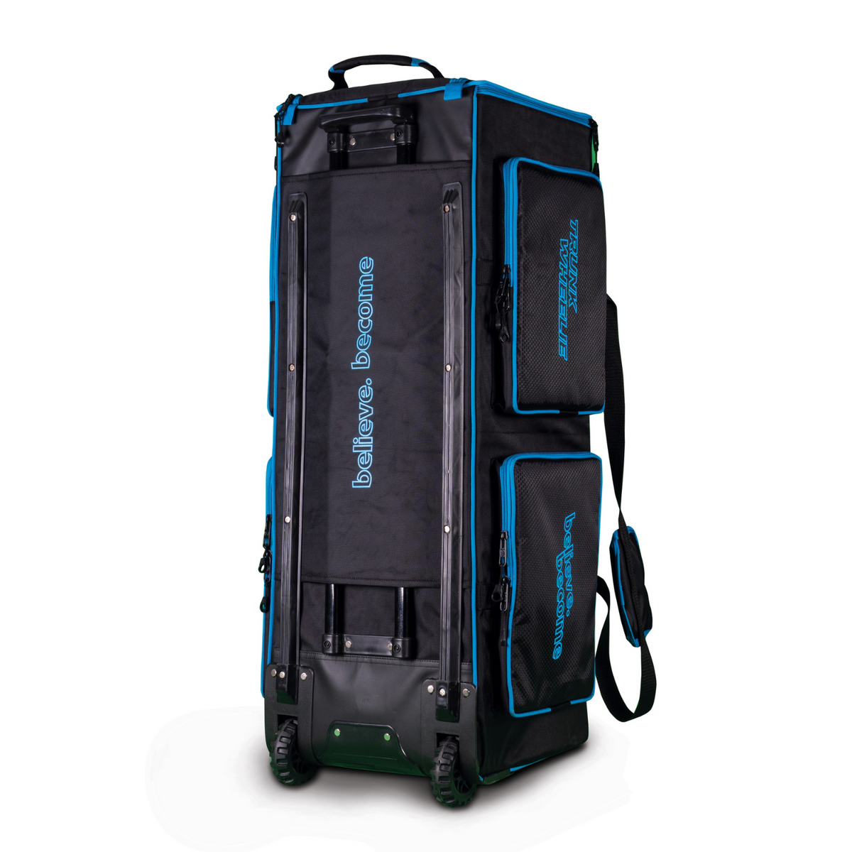 SG 22 Yards kit bag insulated Cool Vault compartment detail