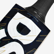 DSC BLAK range cricket bat edge detail