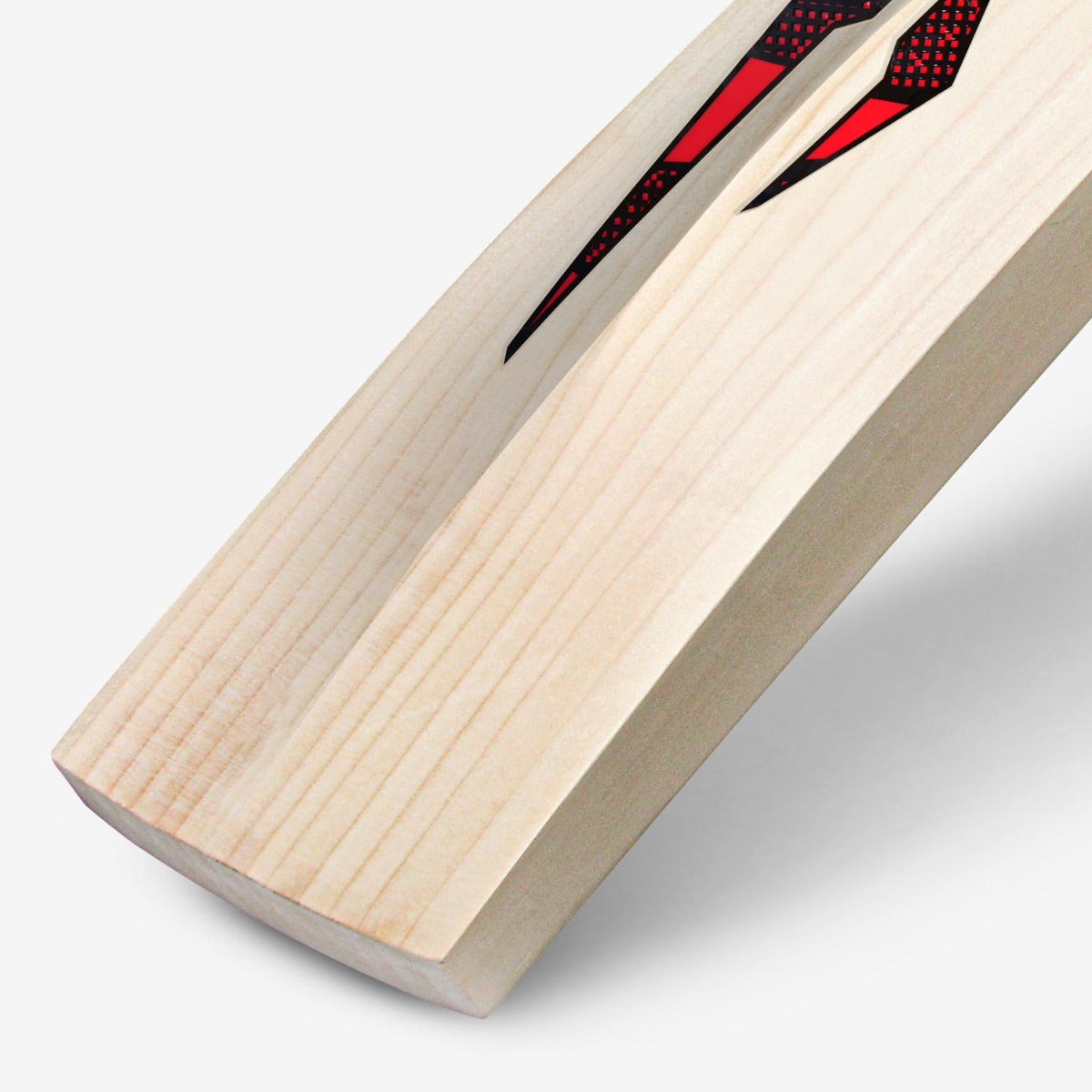 DSC Intense range cricket bat full view with toe detail