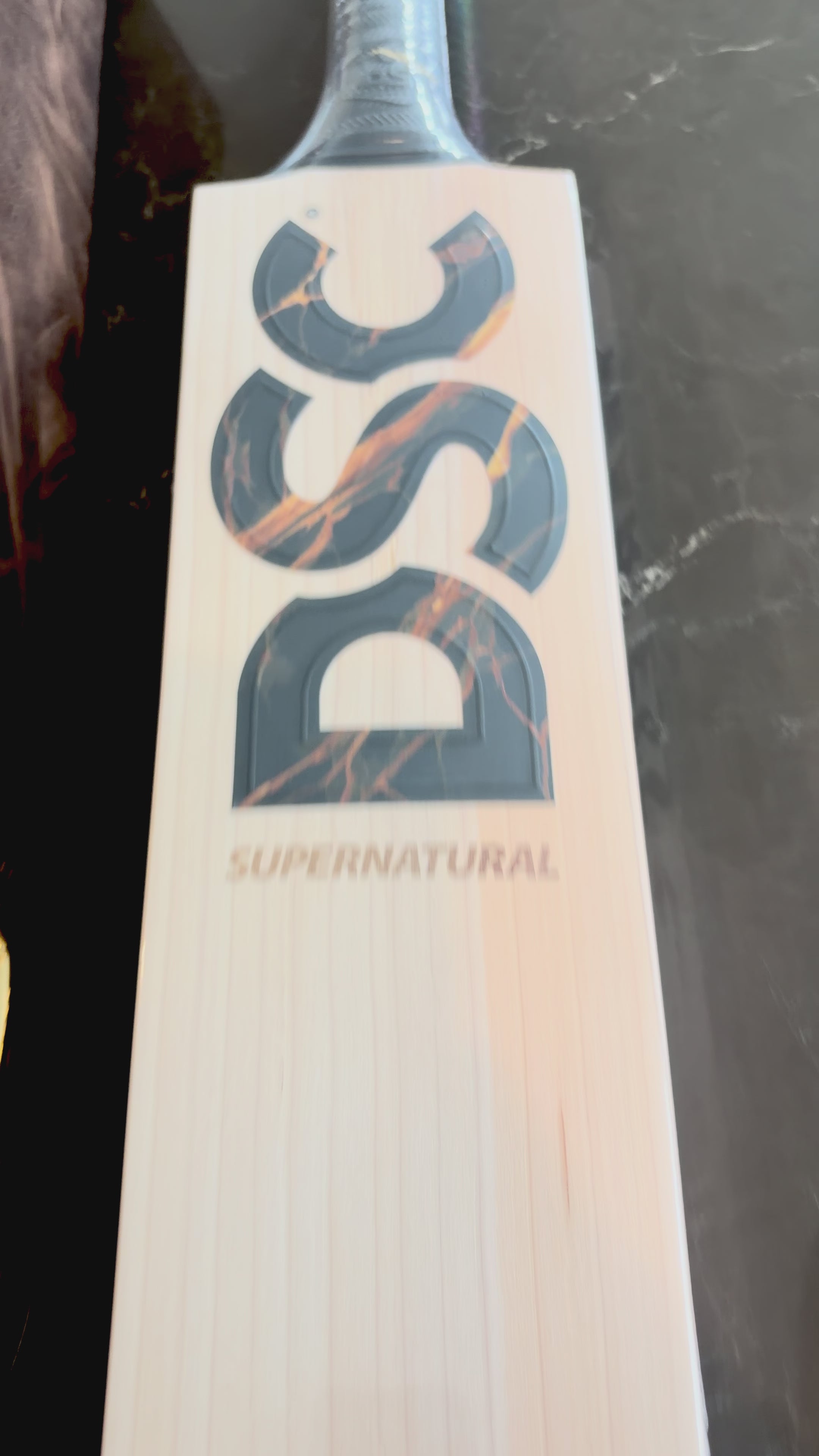 Load video: DSC - Supernatural English Willow Cricket bat
