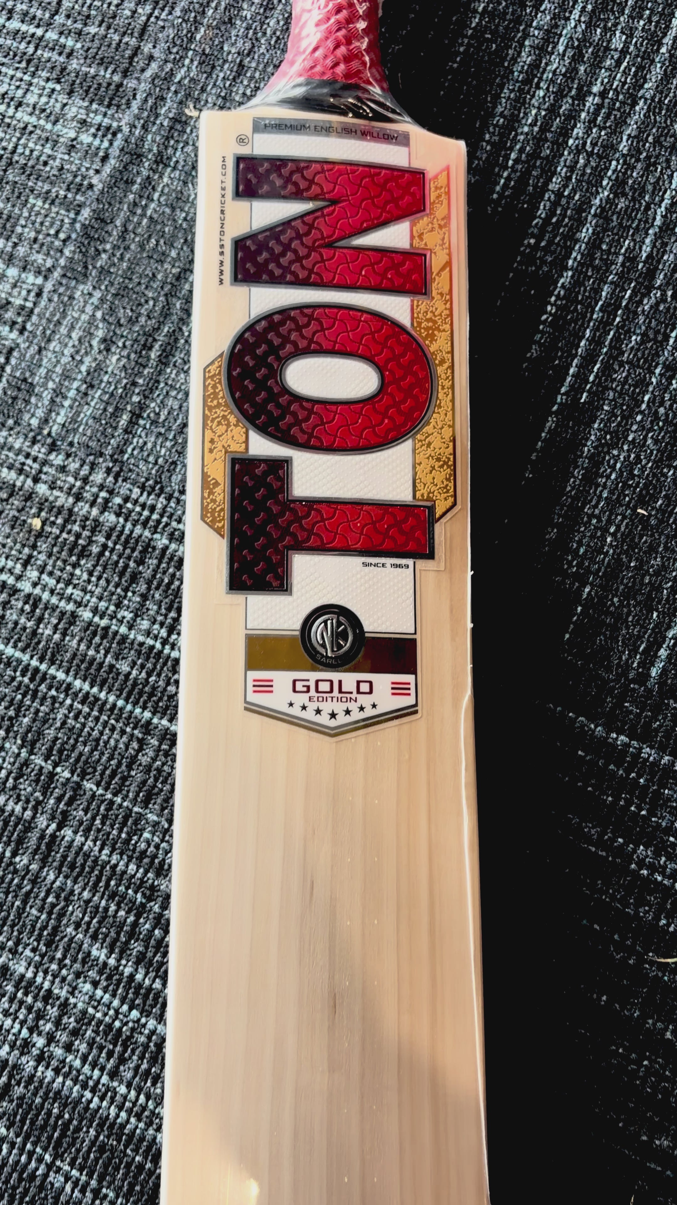Image of TON GOLD Edition Grade1 Cricket Bat - SH
